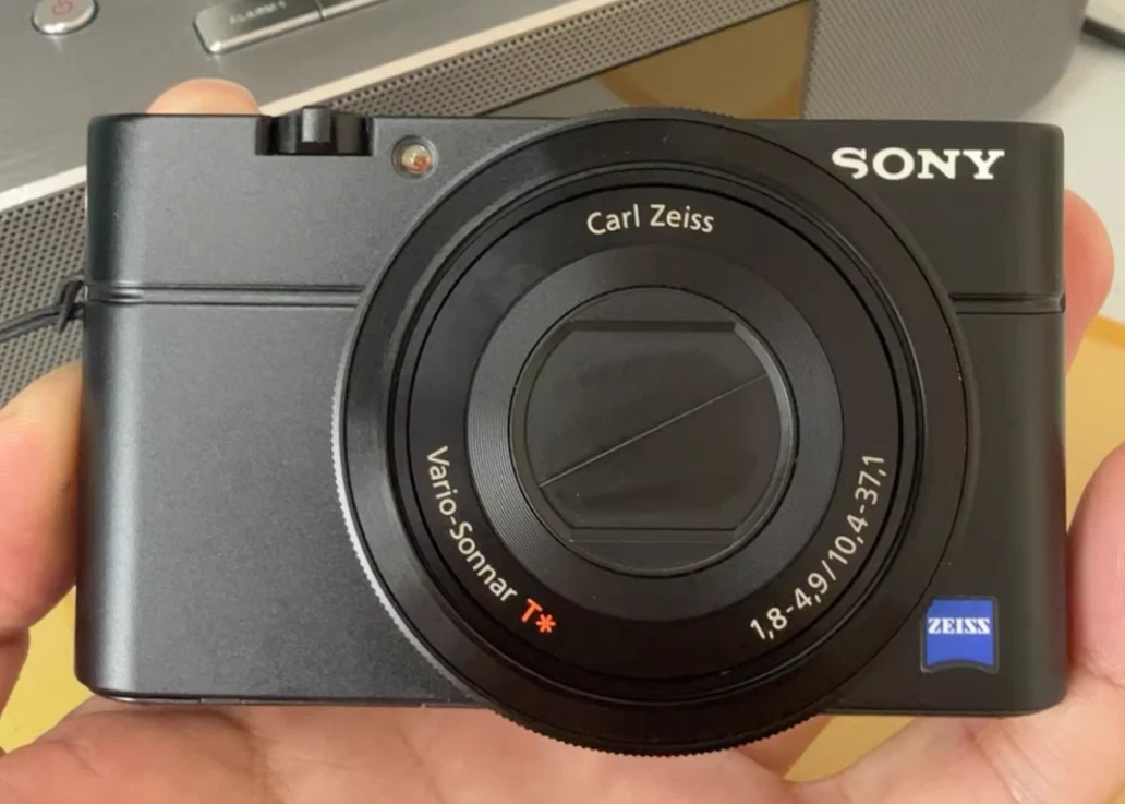 Sony Cyber-shot DSC-RX100 20-29.9MP Digital Cameras for Sale
