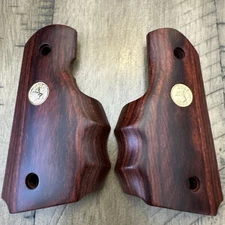 Altamont 1911 Colt Compact/Officer Fingergroove Rosewood Grips w/Gold Medallions