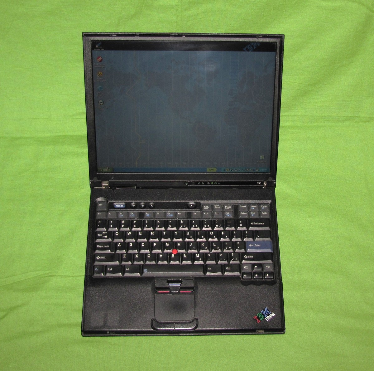 IBM ThinkPad T43 14