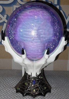 Bath & Body Works 2024 CRYSTAL BALL SKULL PROJECTOR Wallflower Plug In   