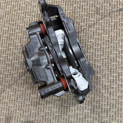 BRAND NEW  Wabco Caliper Maxxus L 2.0   6404218326