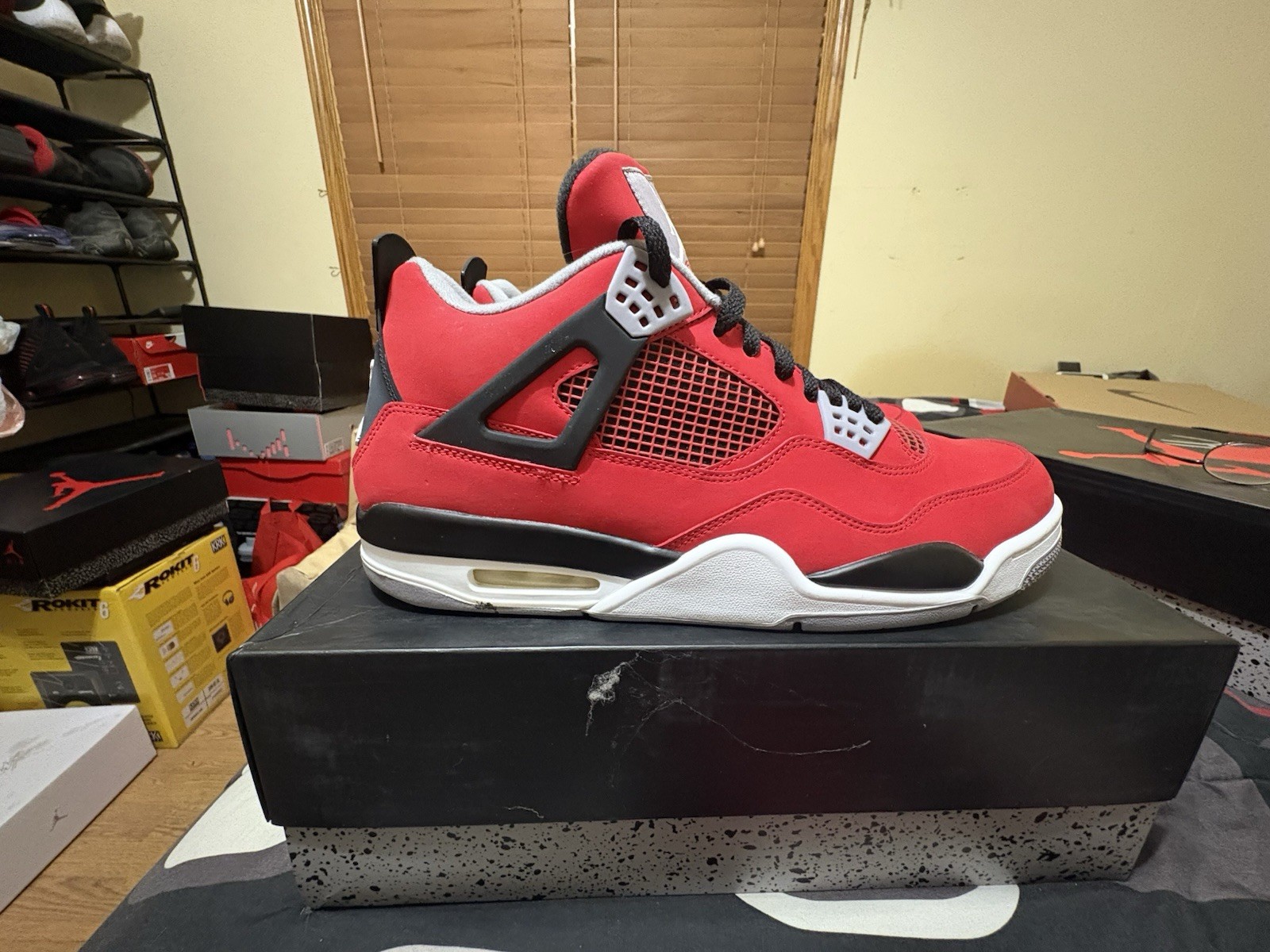 Nike Air Jordan 4 Retro Toro Bravo Mens RARE Sz 13.5  RARE thumbnail 2