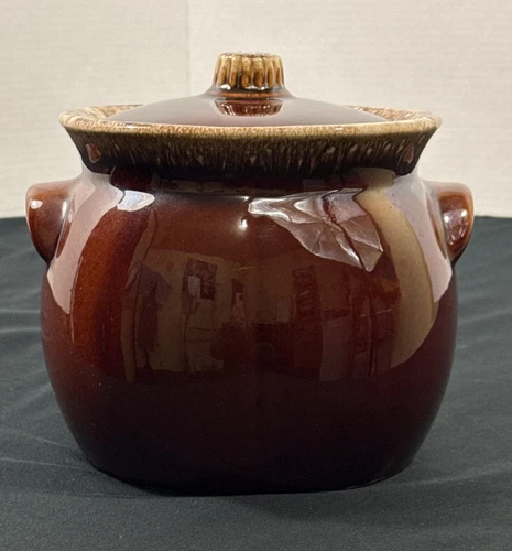 Hull Brown Drip Vintage Bean Pot With Lid Handles Quart Pottery Oven Proof USA