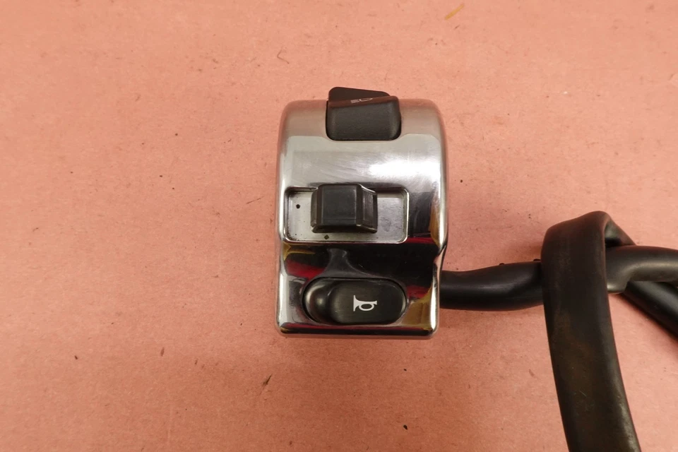 2004-2007 Yamaha Road Star XV1700 Left Handlebar Switch Turn Signal - Image 3 of 4