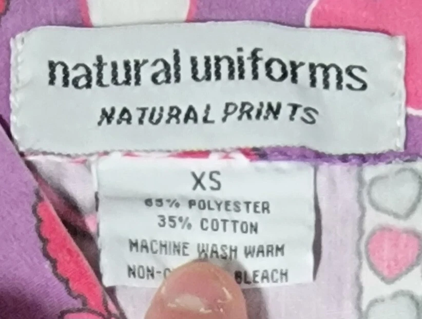 Natural Uniforms Natural Prints Scrub Women's XS Puppy Love Scrub Top w/ Pockets - Image 4 of 4