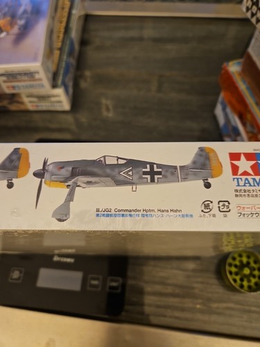 Tamiya #66 1/72 Scale WWII German Focke-Wulf Fw190 A-3 Factory Shrinkwrapped - Picture 2 of 5