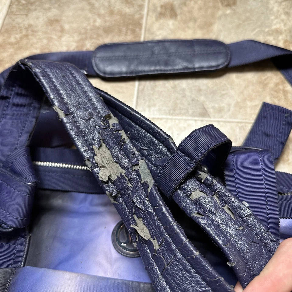 Lululemon Destined For Greatness Duffel Tote Bag Black Purple Lilac Preowned - Image 3 of 4