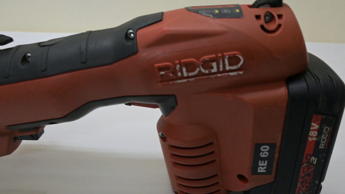 Ridgid RE 60 IB34 Electrical Tool Kit with 47088 SC-60B Cutter