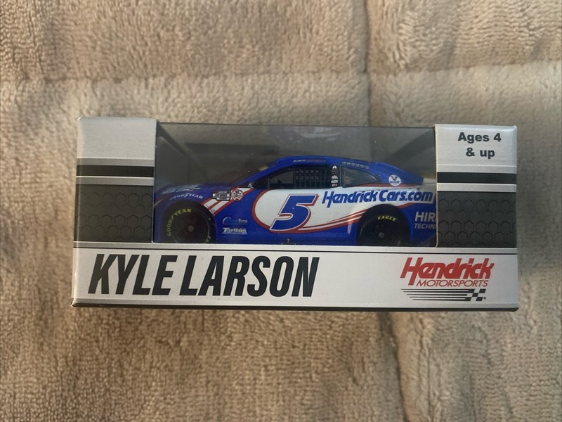 Kyle Larson #5 Hendrick Motorsports Charlotte Roval WiN 2021 Camaro 1:64