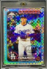 Yoshinobu Yamamoto RARO NOVATO DAMAS REFRACTOR TARJETA DE INVERSIÓN DODGERS COMO NUEVO