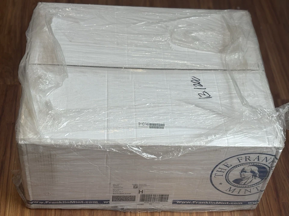 VERY RARE, FRANKLIN MINT 1:12 SCALE CORVETTE ULTRA BLACK B11D749 BOX/ EXTRAS WOW - Image 3 of 4