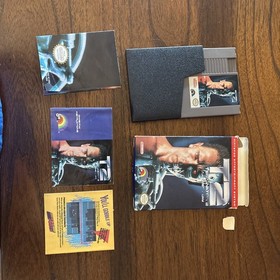 Cartucho de juego Terminator 2 T2 Judgement Day Nintendo NES en caja original con p&oacute;ster manual