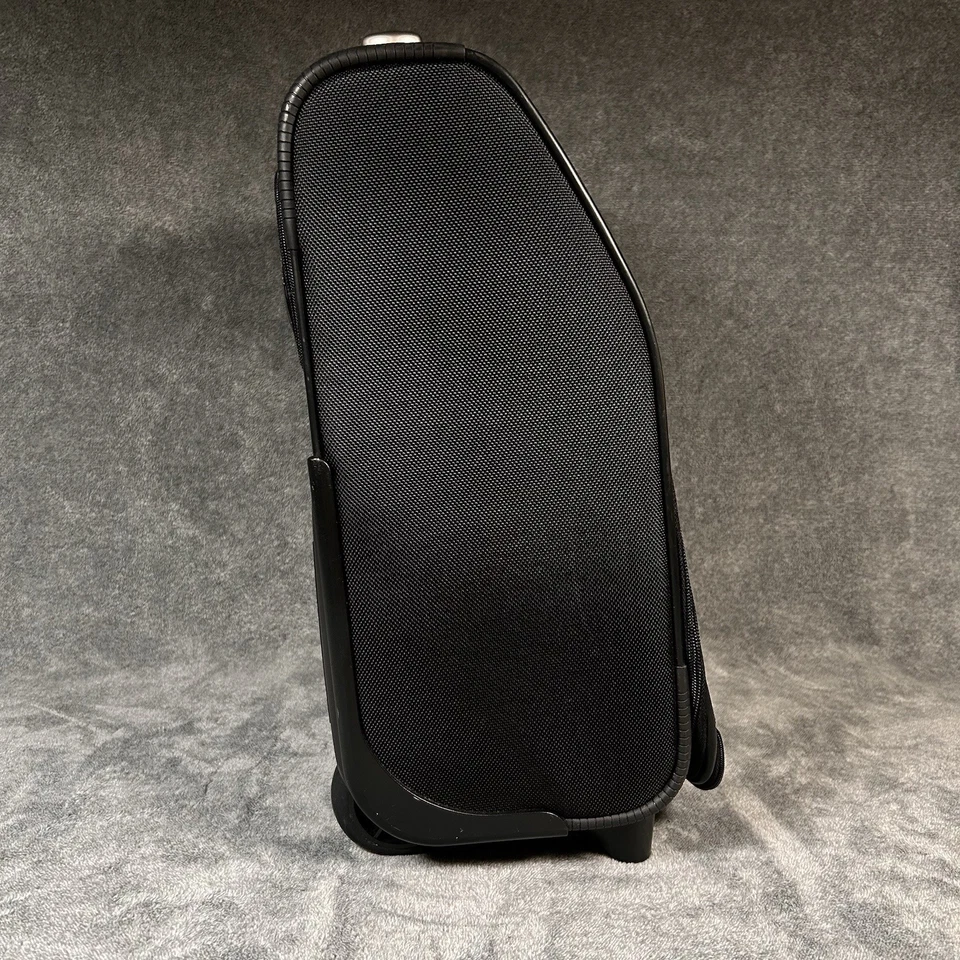 新秀丽随身行李箱万向轮行李箱黑色软侧 18 英寸皮革提手 — 第 4/4 张图片