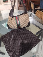 Gucci Jackie aus GG Canvas mit Web Strip