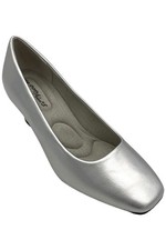 Easy Street Women's Poet Pump Silver