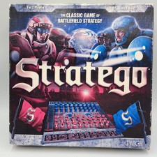 Stratego Classic Board Game of Battlefield Strategy Patch Games 2013 COMPLETE