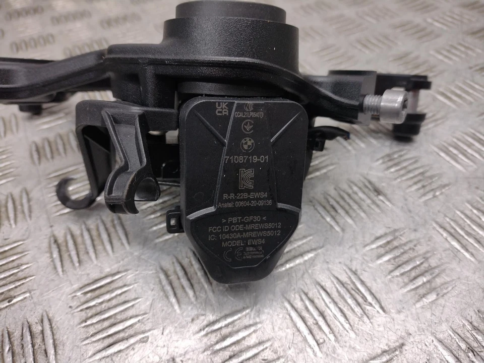 BMW S1000RR SPORT SCHLOSSSATZ ECU CODIERTER SCHLÜSSELSATZ 2024 - Bild 3 von 4