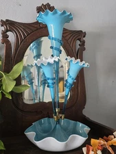 Victorian-style Glass Epergne. Stunning!  Great Condition. See Photos. Read.