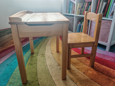 Melissa Doug Child's Lift-Top Desk and Chair USED UK