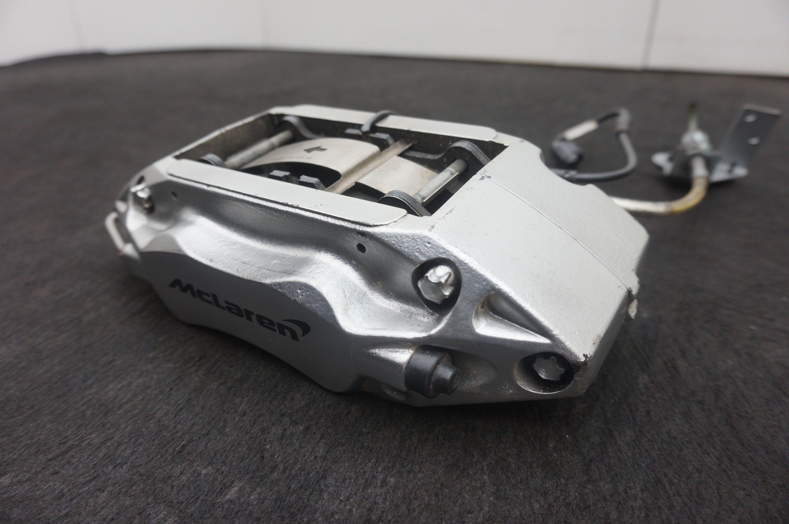 Rear Left Driver Side Brake Caliper Silver OEM 11C0485CP McLaren 650S 2015