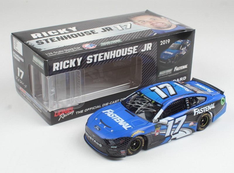 Ricky Stenhouse Jr Signed 2019 Fastenal #17 Ford Mustang 1:24 Diecast ~ RCCA COA
