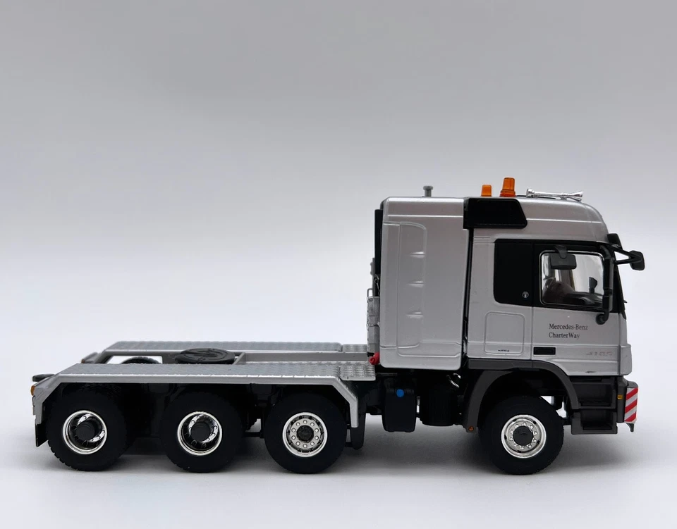 Mercedes Actros MP3 L cabina 8x6, modelos de camiones WSI escala 1:50 Foto 3 de 4