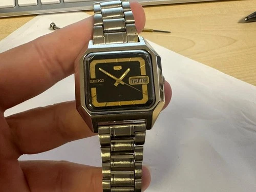 Vintage Seiko 5 Automatic 7009-5260 Day/Date Black Dial