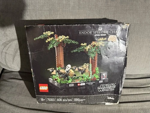 LEGO Star Wars: Dagobah Jedi Training Diorama (75330) New Factory Sealed Retired