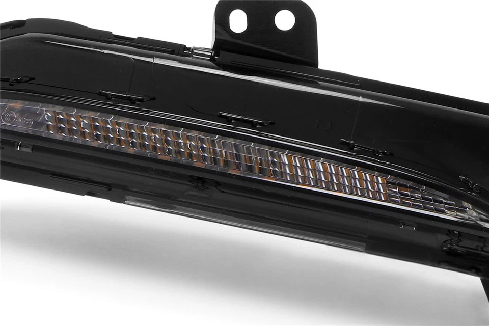 Peugeot 308 GT Line LED Front Indicator Right 14-17 Driver Off Side OEM Hella - Image 2 of 4