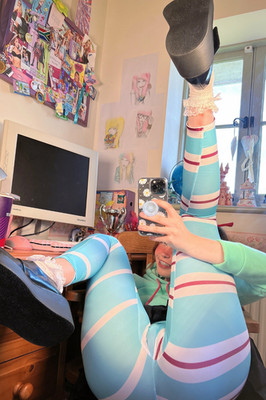  4''x6'' PICTURE  BELLE DELPHINE  ONE GLOSSY PHOTO! COSPLAY/PETITE/SEXY #BDo21o