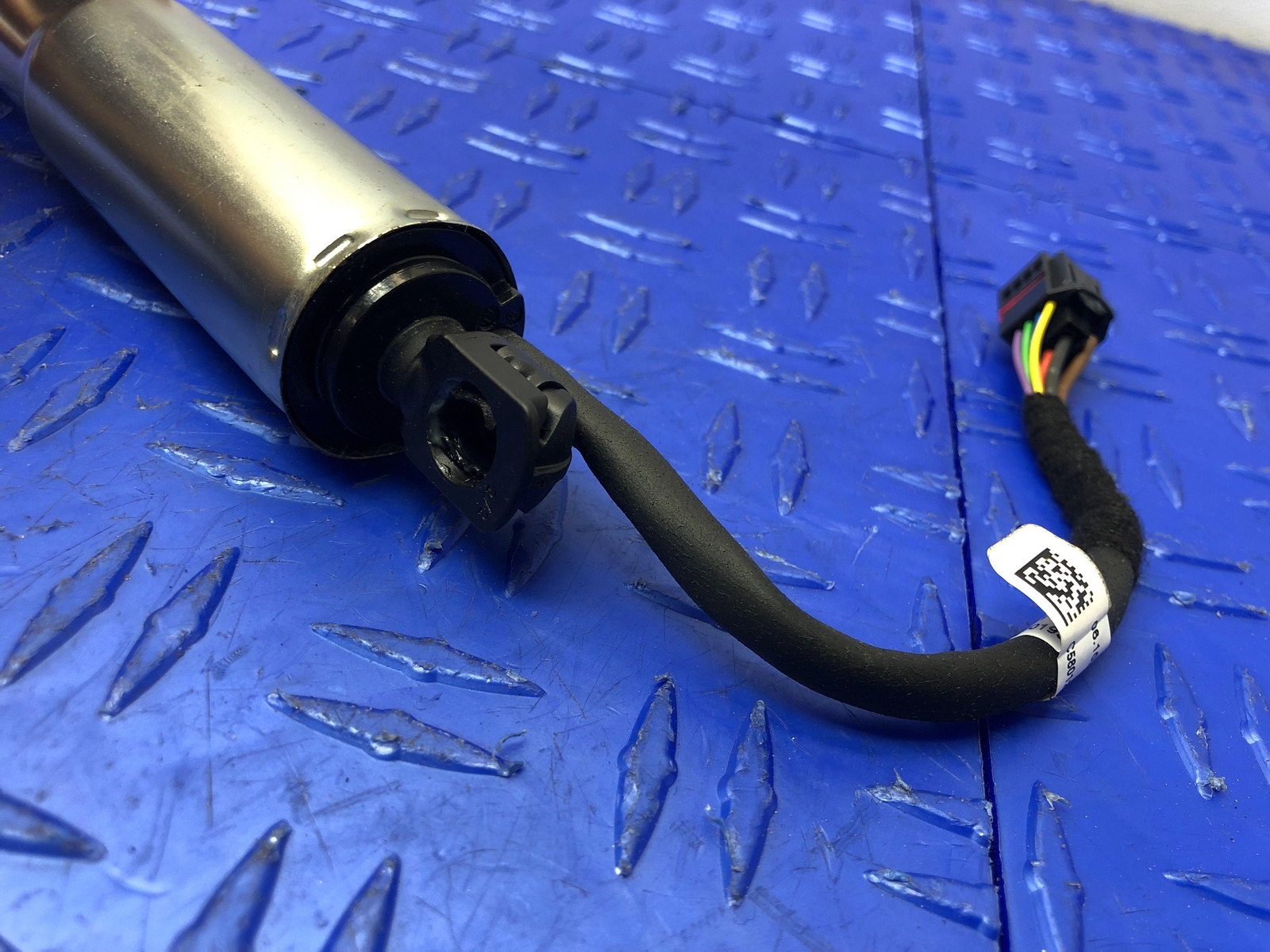 2013-2021 MASERATI QUATTROPORTE LEFT REAR POWER TRUNK TAILGATE ACTUATOR STRUT