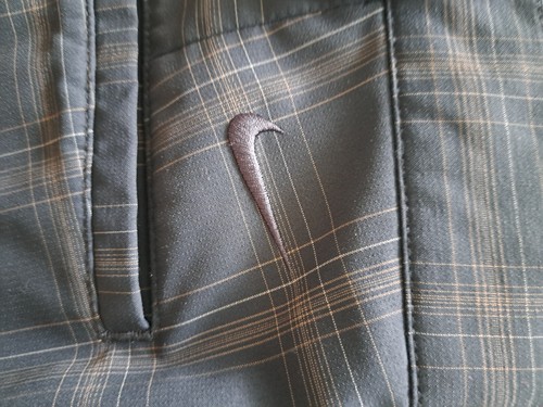 NIKE GOLF Dri-Fit Mens Dark Blue Plaid Shorts Size 34 Excellent Condition - Picture 5 of 6