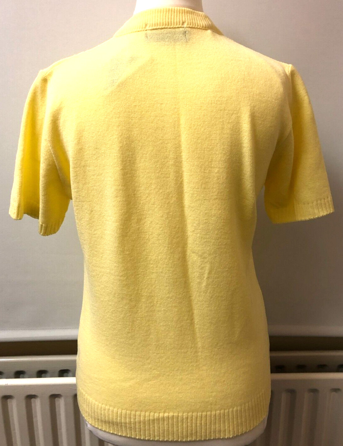 Womens Top M/L Yellow Short Sleeve Jumper Round Neck by  Pyari BNWT image 2