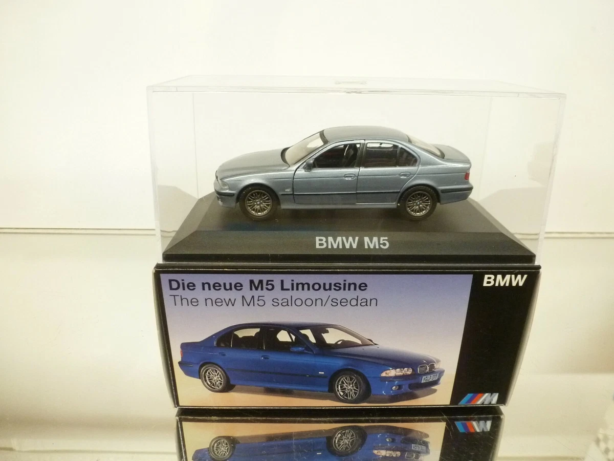 MINICHAMPS 423088 BMW M5 V8 SALOON E39 - SILVER METALLIC 1:43 