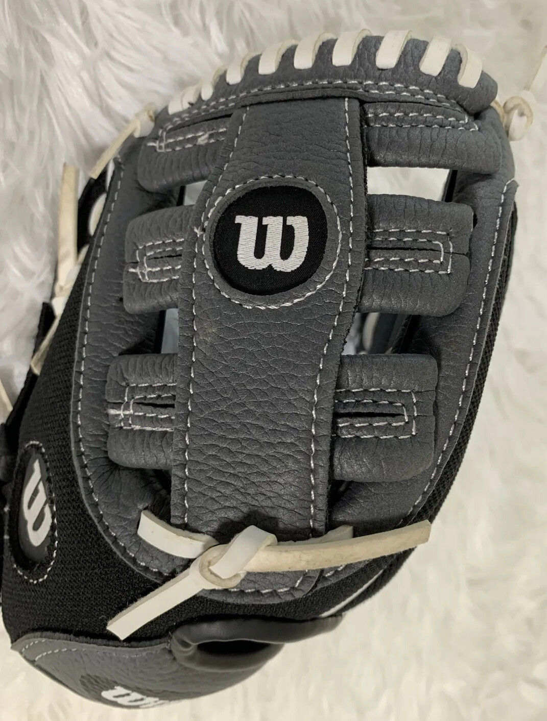 Wilson Youth TBall Glove 9” Kids Baseball Mitt Left Hand Throw Black