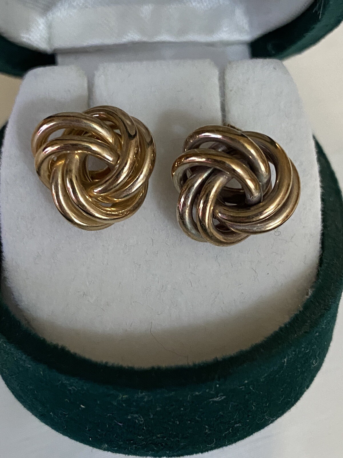 Victorian 9ct Solid Gold Earrings - image 5
