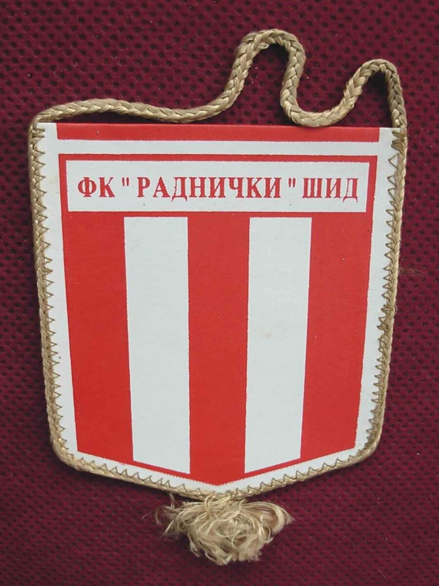 SERBIA FOOTBALL CLUB FK RADNICKI NIS VINTAGE PENNANT , FLAG - SOCCER -  RADNIČKI