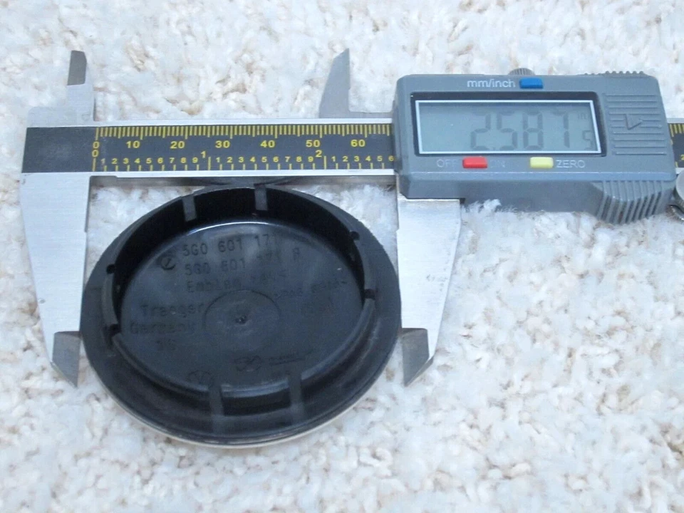 TAPA CENTRAL RUEDA VOLKSWAGEN ARTEON, ATLAS, GOLF, JETTA, TIGUAN 5G0601171 #2F-10 Foto 2 de 2