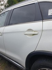 Porte arrière et accessoires Peugeot 4008