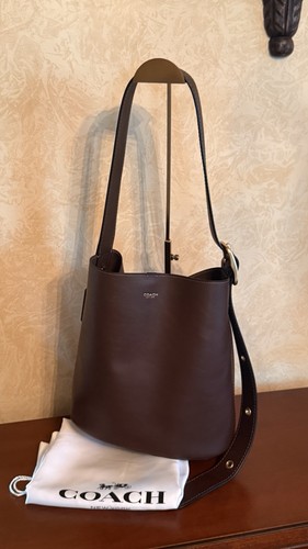 NWOT Coach Bleeker Bucket Bag In Maple (POUCH NOT INCLUDED)