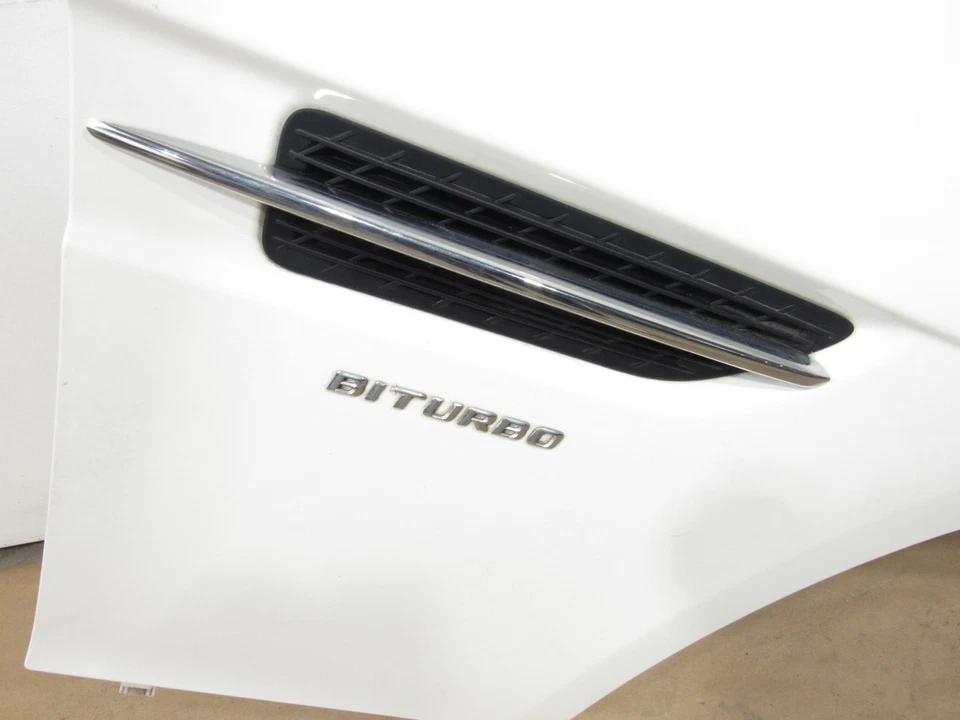 Guardabarros delantero derecho Mercedes SLC43 R172 2017 17-20;@2 Foto 4 de 4