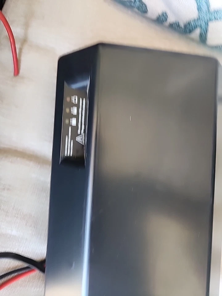 Tornado Scrubber Charger CBHD3 24V 20A S/N 2017003438 - Image 2 of 4