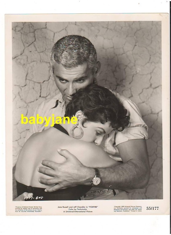 JANE RUSSELL JEFF CHANDLER ORIGINAL 8X10 PHOTO ROMANTIC EMBRACE 1955 FOXFIRE
