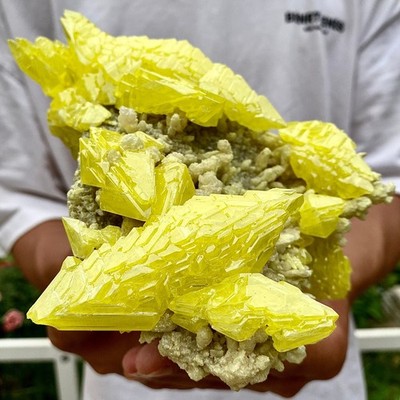 2LB Minerals ** LARGE NATIVE SULPHUR OnMATRIX Sicily