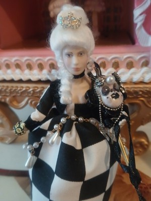 1/12 Porzellan Puppenstubenpuppe