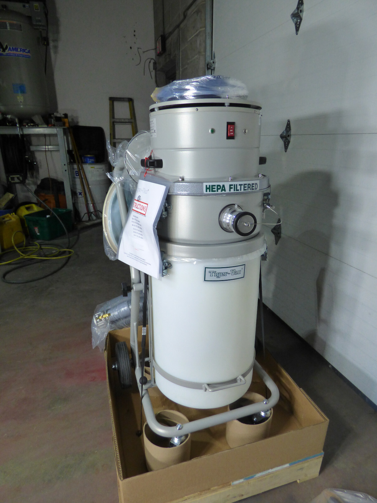 Tiger Vac HEPA Vacuum 15 Gallon 2000 Watt Asbestos Remediation 120 Volt