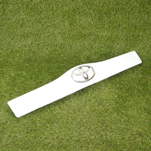 04 09 Toyota Prius Trunk Lid Trim Handle White 76801 47060 Rear OEM EBay
