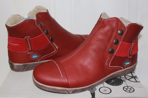 aline boots by cloud