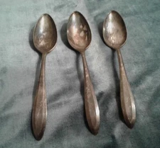 3 Vingage Oneida Community Plate Patrician Teaspoons