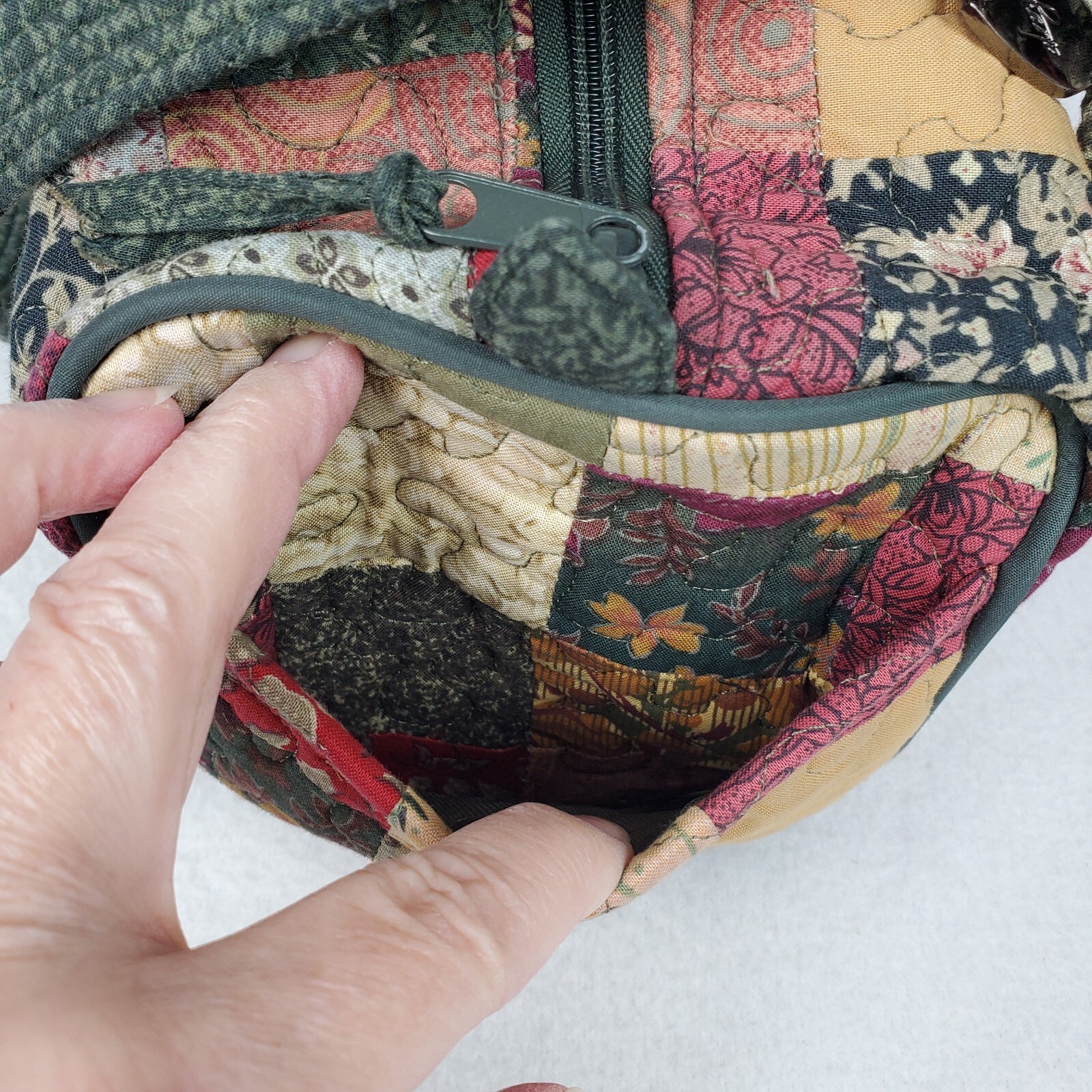 Donna Sharp Quilted Handbag Patchwork Shoulder Ba… - image 13